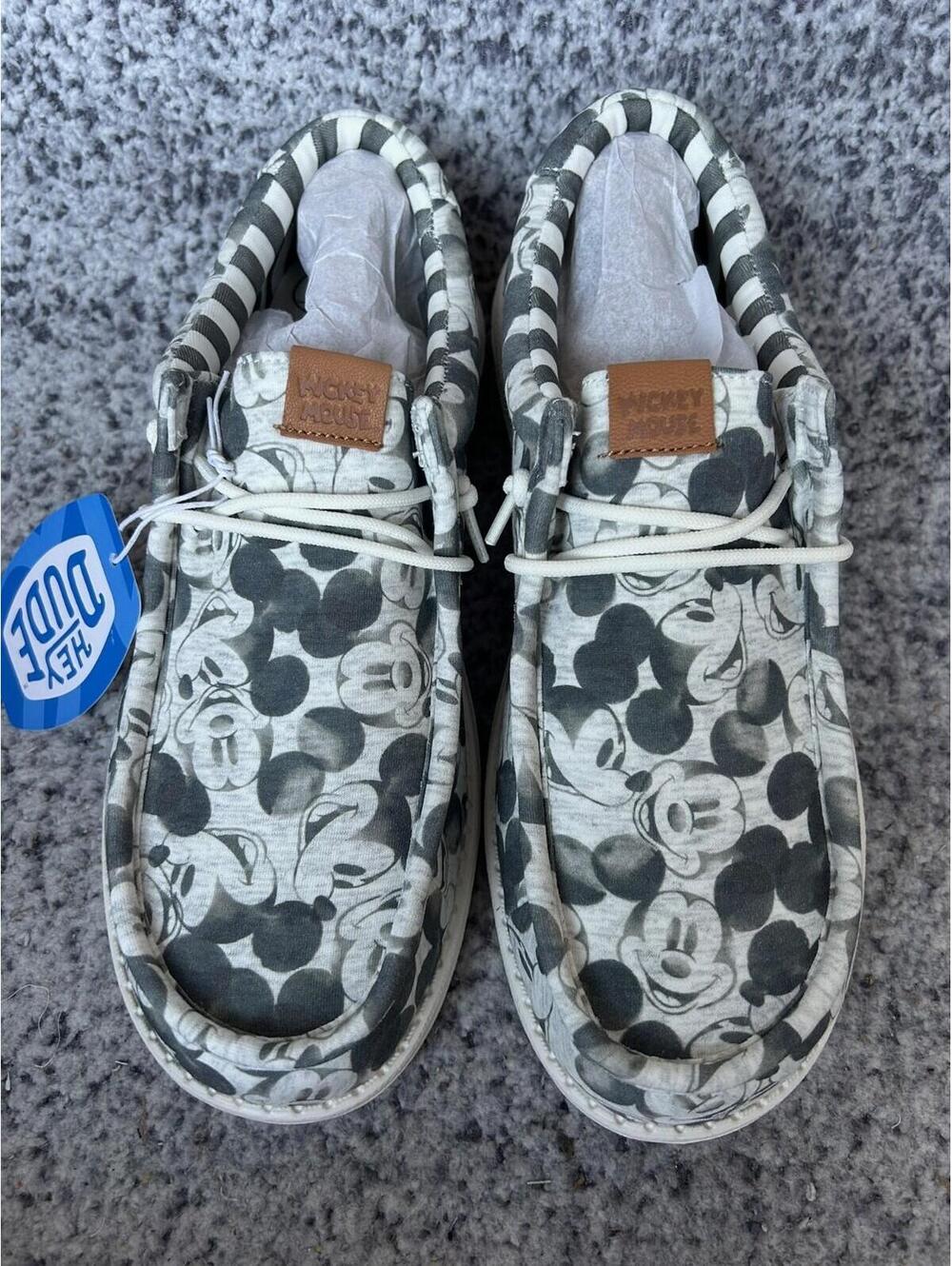 DISNEY HEY DUDE  - Mickey Mouse Print Wally - Mens Size 11 SOLD OUT NWT